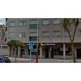 ALQUILER BAJO COMERCIAL DE 200 M2 EN PONTEVEDRA