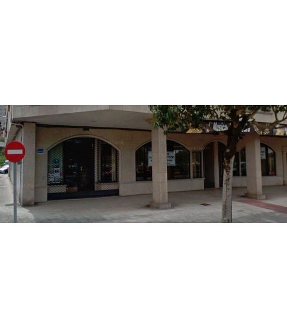 ALQUILER BAJO COMERCIAL DE 200 M2 EN PONTEVEDRA