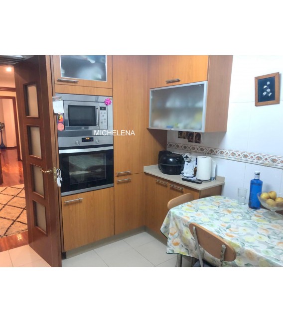 VENTA PISO ZONA MARÍA VICTORIA MORENO PONTEVEDRA