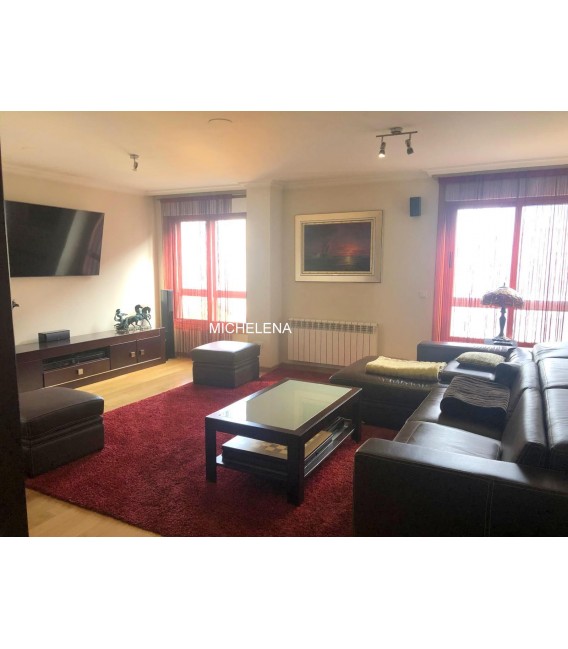 VENTA DE FANTÁSTICO PISO CON MAGNÍFICA TERRAZA EN PONTEVEDRA