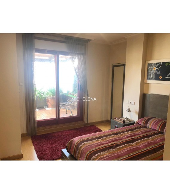 VENTA DE FANTÁSTICO PISO CON MAGNÍFICA TERRAZA EN PONTEVEDRA