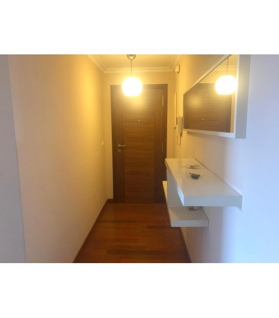 ALQUILER APARTAMENTO SEMI-AMUEBLADO ZONA EL BURGO