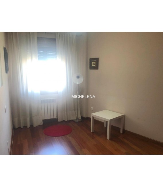 ALQUILER APARTAMENTO SEMI-AMUEBLADO ZONA EL BURGO