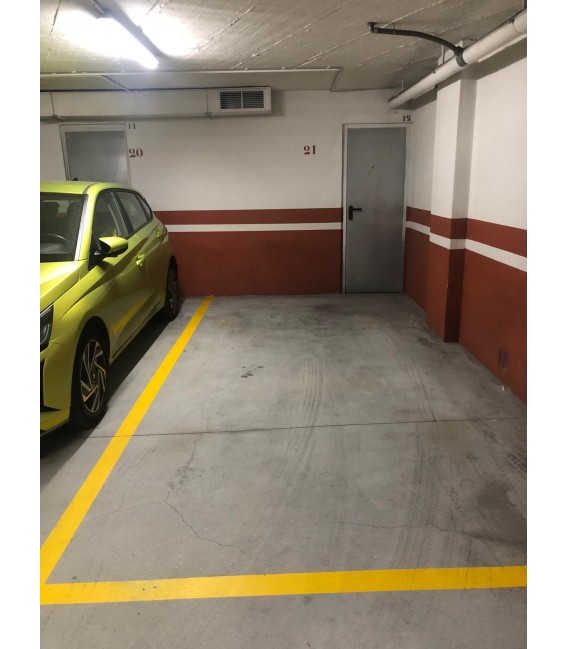 ALQUILER APARTAMENTO SEMI-AMUEBLADO ZONA EL BURGO