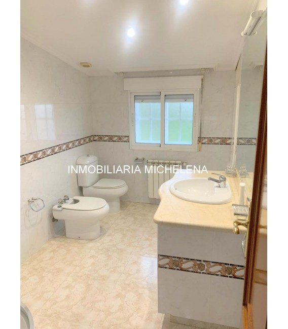 VENTA CASA POIO PONTEVEDRA