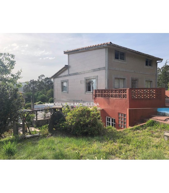VENTA CASA ZONA LÉREZ PONTEVEDRA