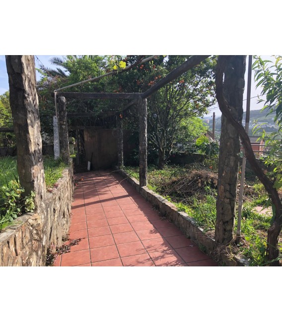 VENTA CASA ZONA LÉREZ PONTEVEDRA
