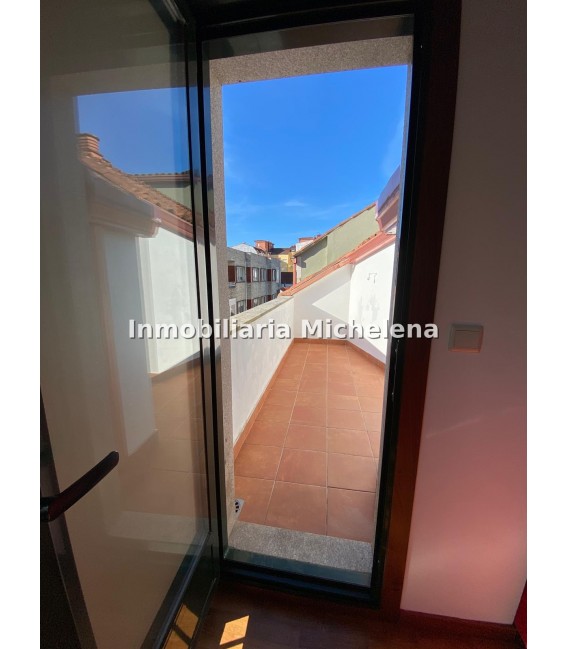 VENTA ATICO ZONA  LEREZ PONTEVEDRA