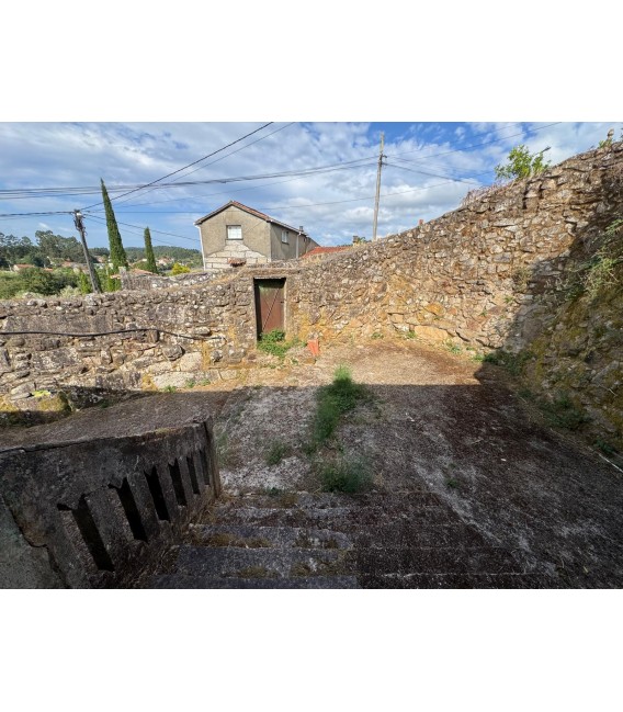 CASA EN VENTA PARA REFORMAR EN MEIS PONTEVEDRA