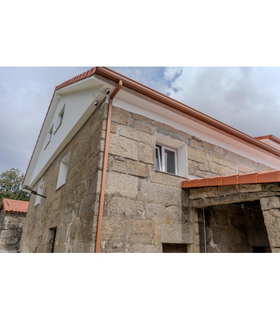 CASA CON TERRENO A CARDIÑA VILABOA