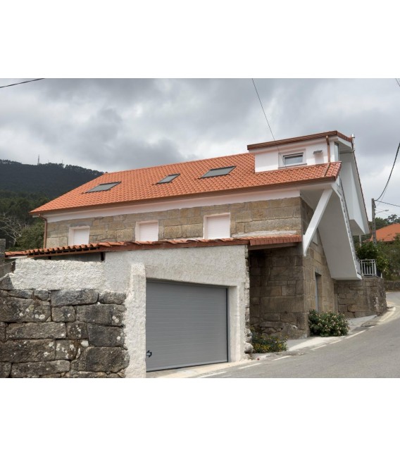 CASA CON TERRENO A CARDIÑA VILABOA