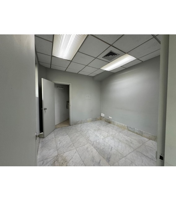 BAJO COMERCIAL O BURGO LEREZ