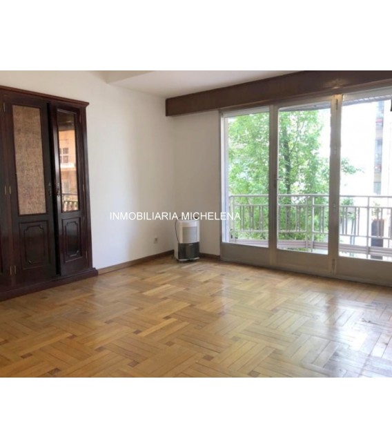 VENTA PISO ZONA AYUNTAMIENTO PONTEVEDRA